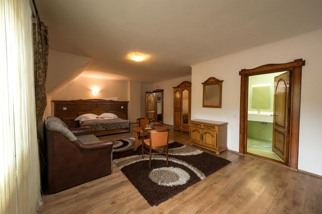 Complex Craiasa Muntilor Moieciu Otel Moeciu De Sus Dış mekan fotoğraf
